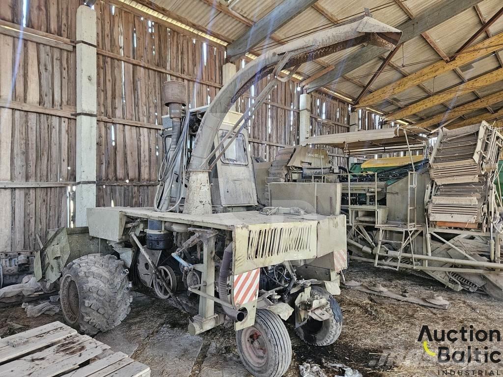 Fortschritt E281C Getrokken veldhakselaar