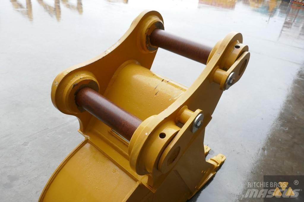 CAT 320 Bucket Bakken