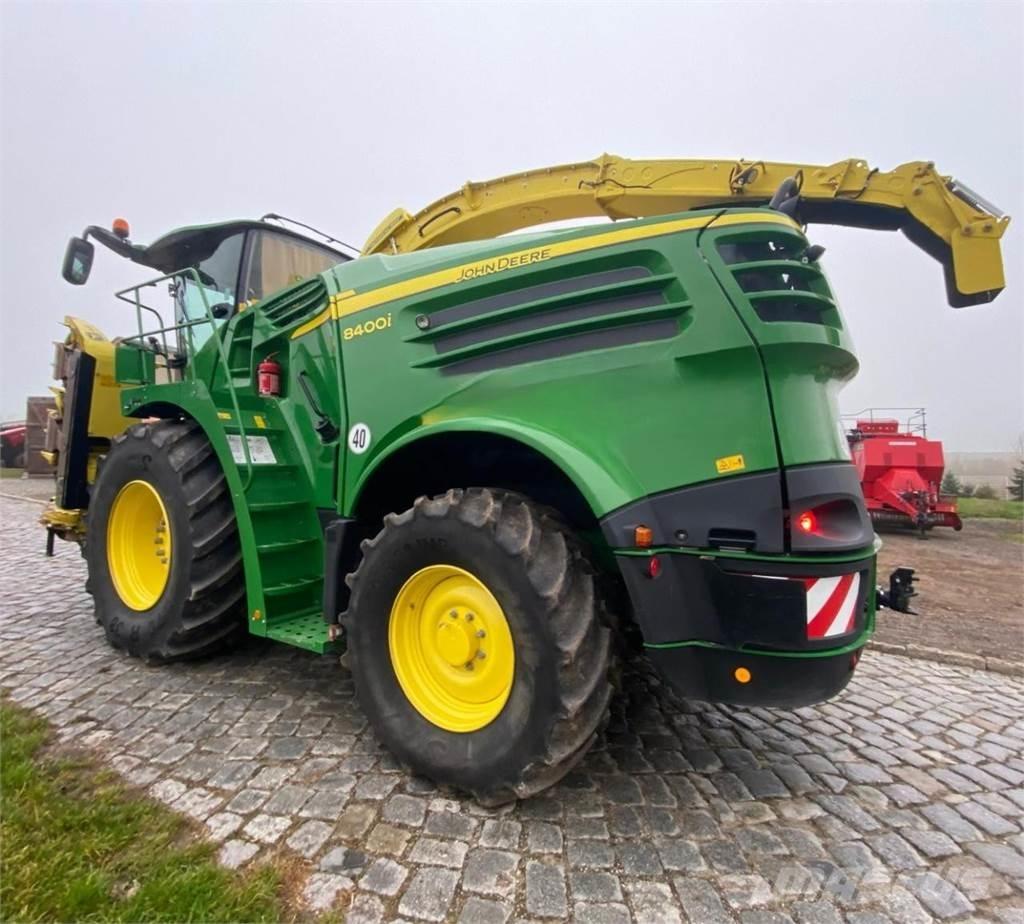 John Deere 8400i Zelfrijdende veldhakselaars