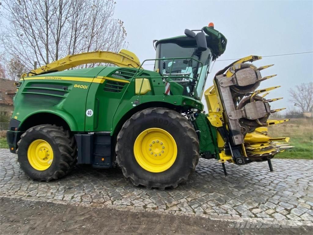 John Deere 8400i Zelfrijdende veldhakselaars