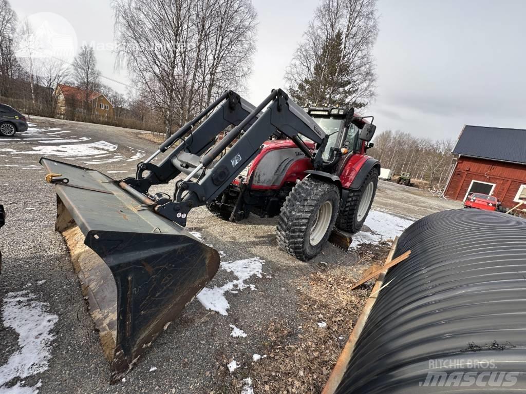 Valtra T 202 Tractoren