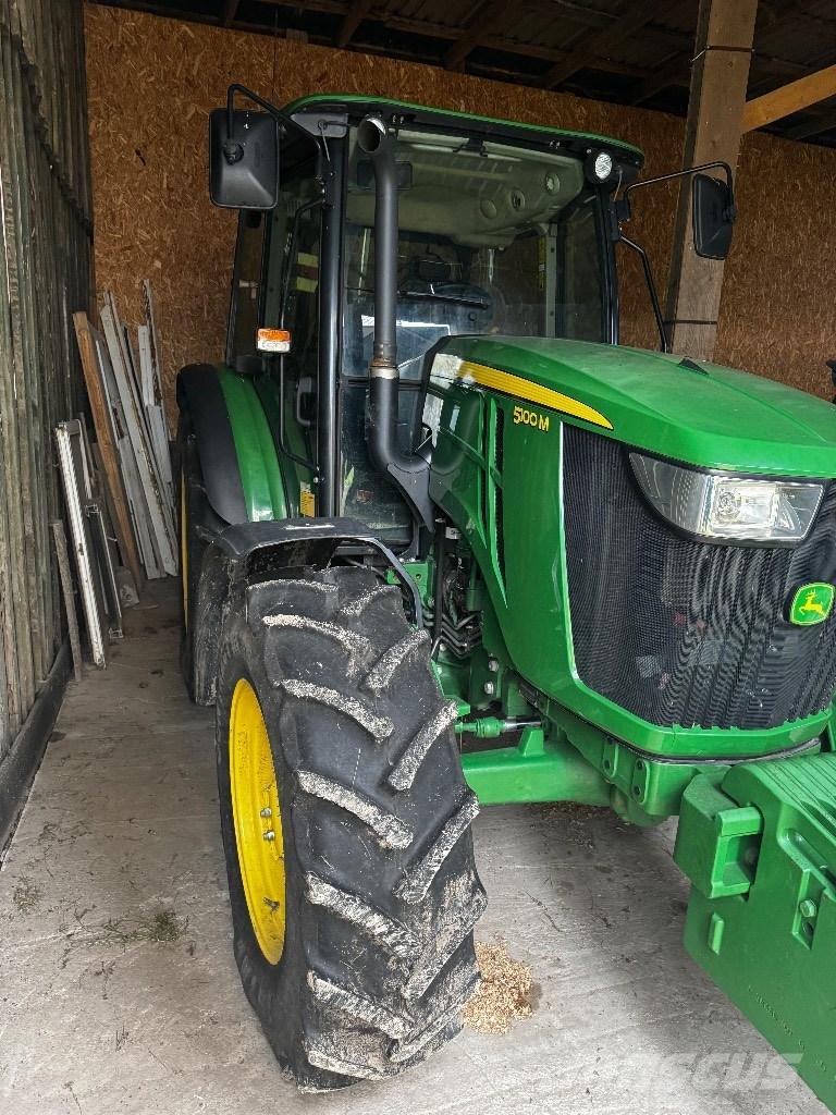 John Deere 5100 M Tractoren