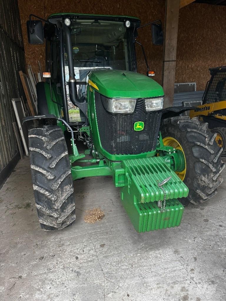 John Deere 5100 M Tractoren