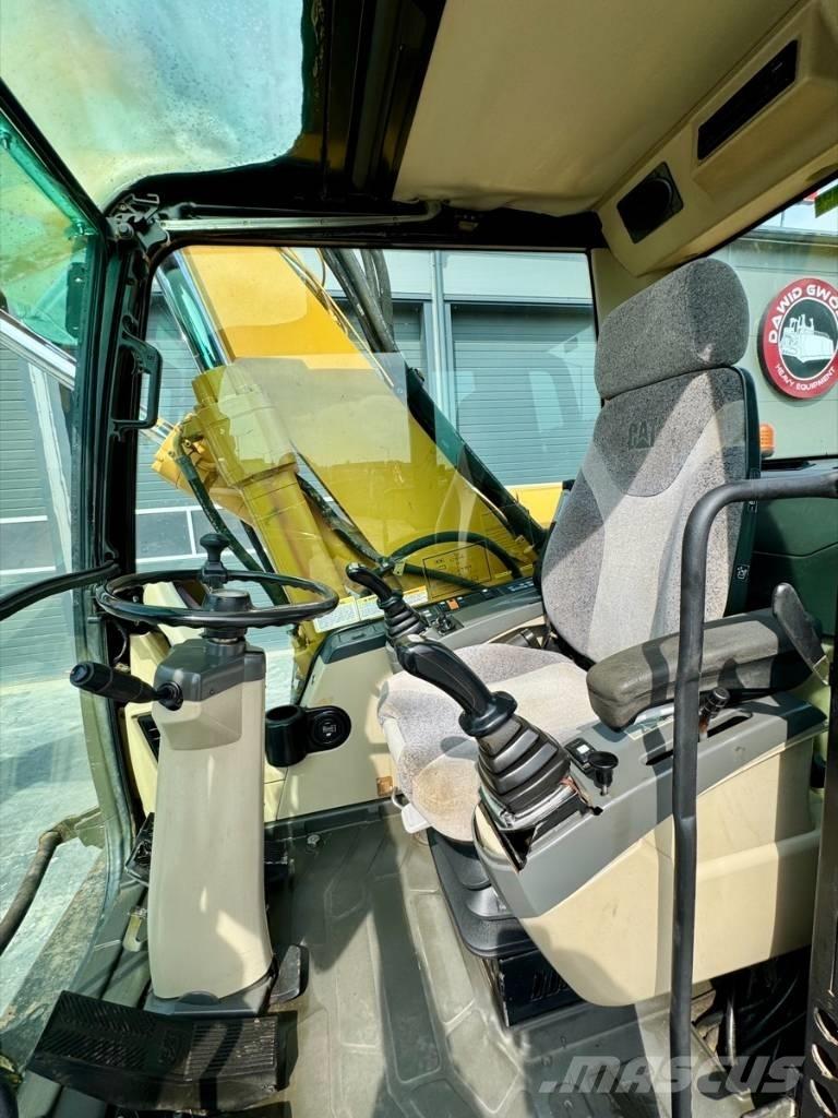 CAT M 318 C Wielgraafmachines