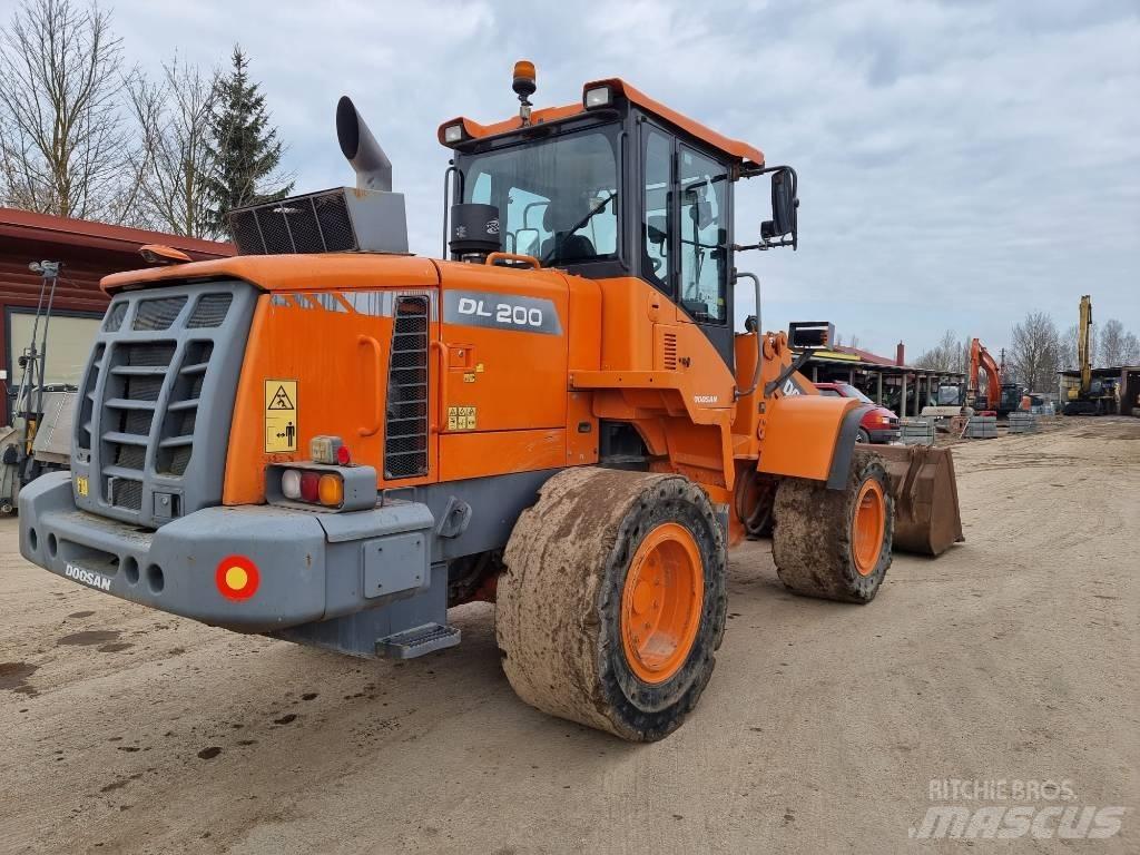 Doosan DL 200-3 Wielladers