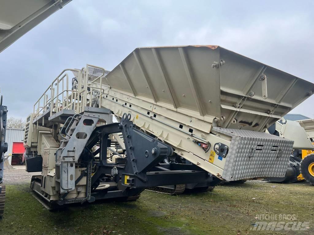 Metso LT 300 HP Mobile crushers