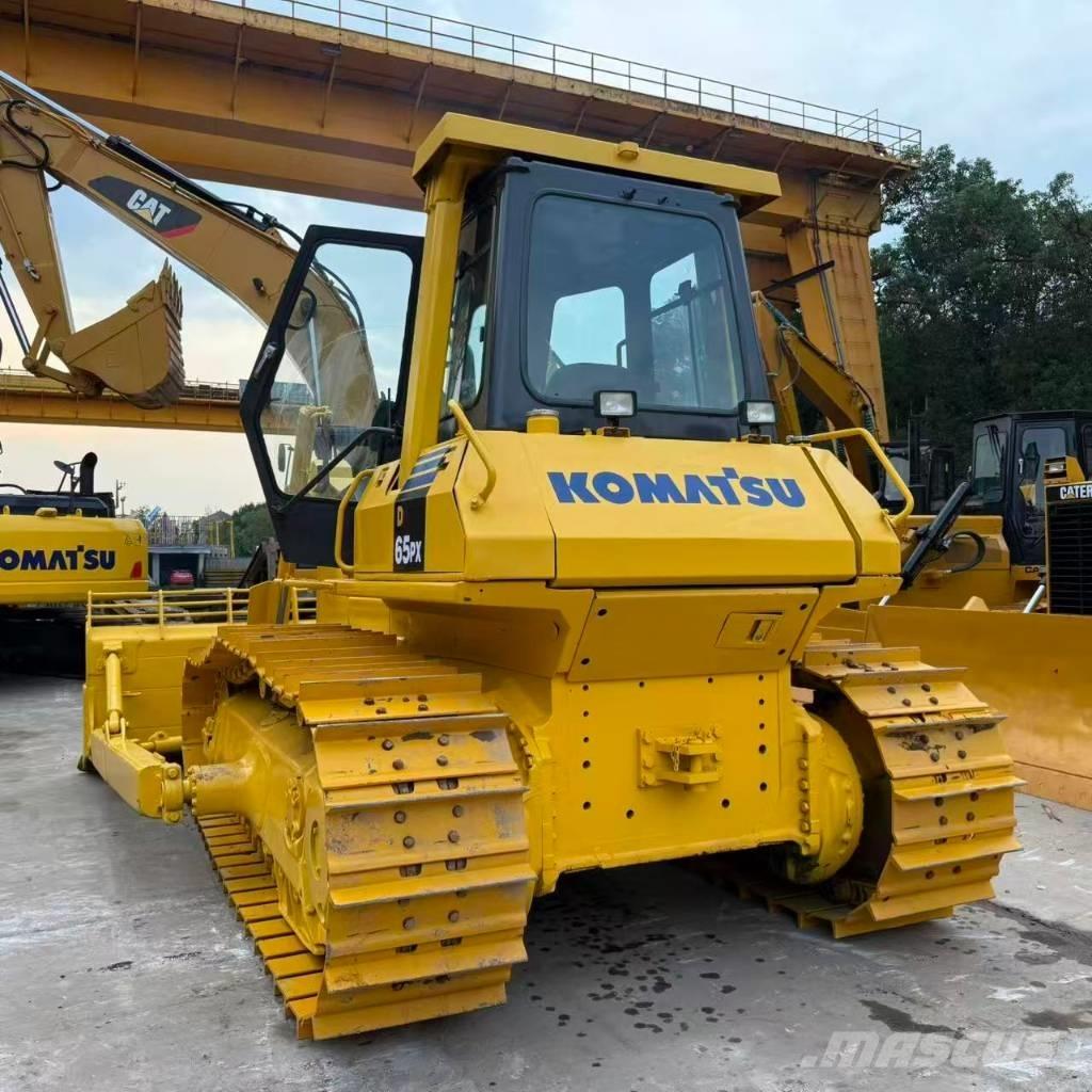 Komatsu D65PX-12E Rupsdozers