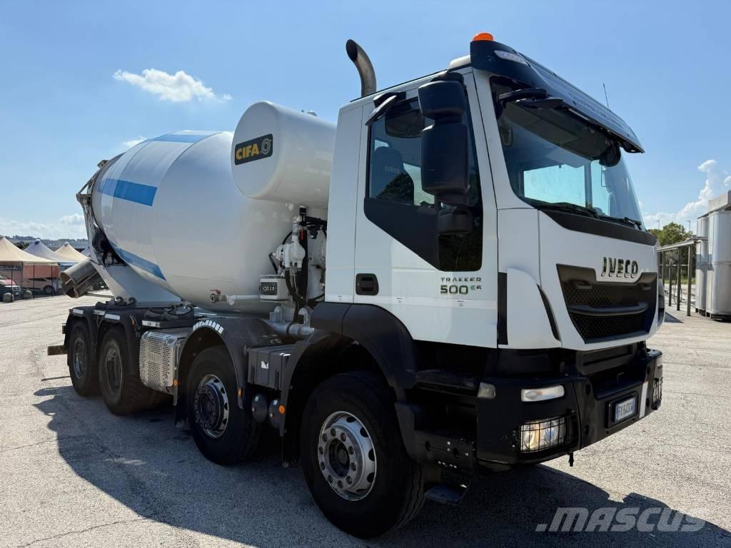 Iveco Trakker 500 Betonmixers en pompen