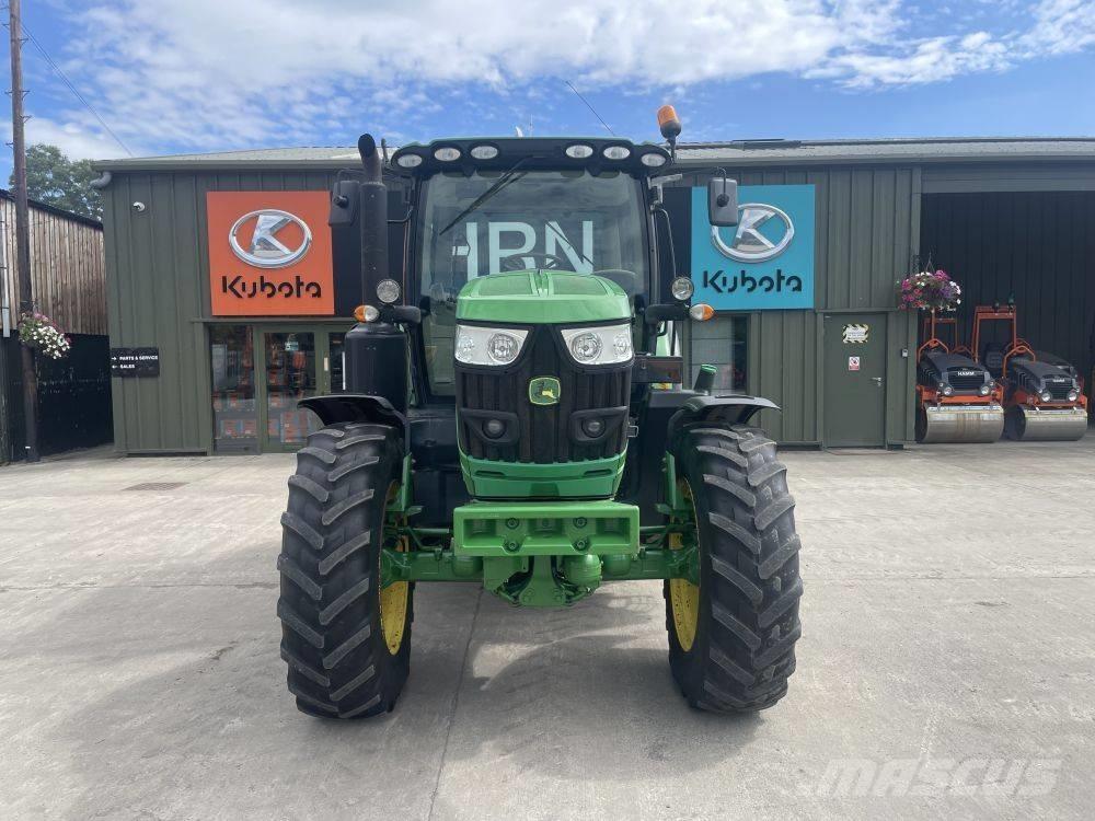 John Deere 6135R Tractoren
