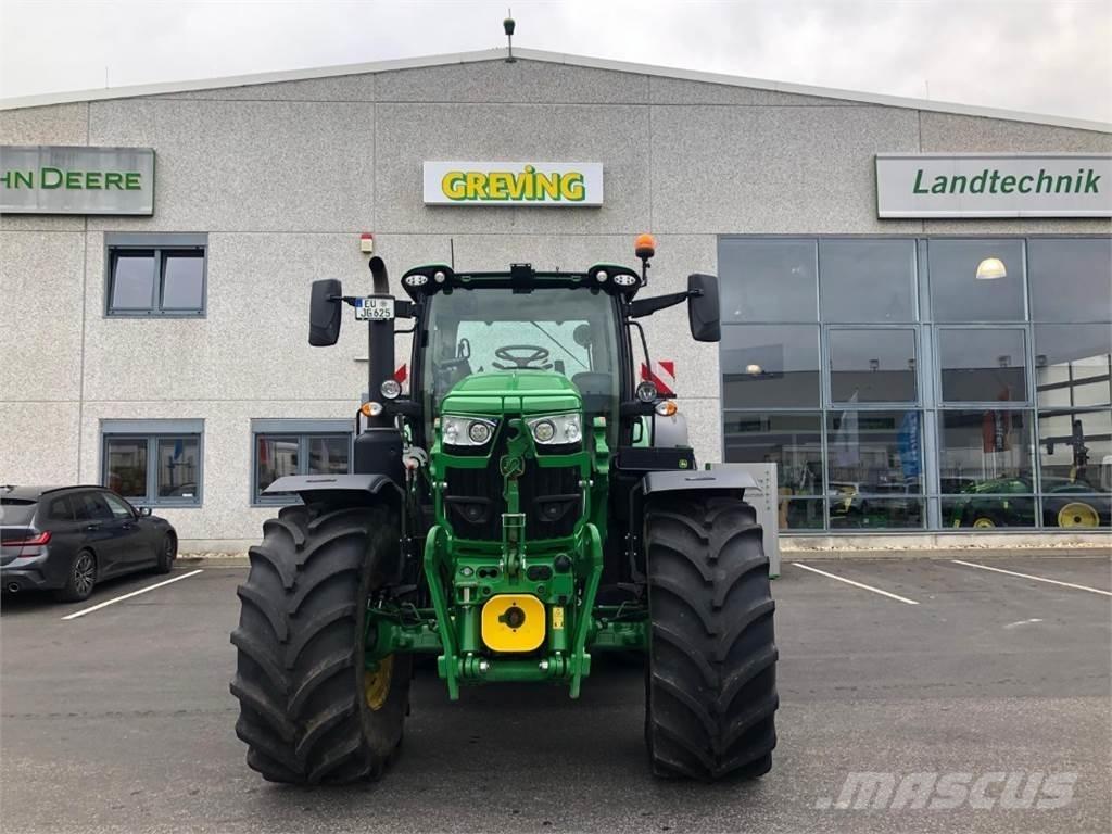 John Deere 6R215 Tractoren