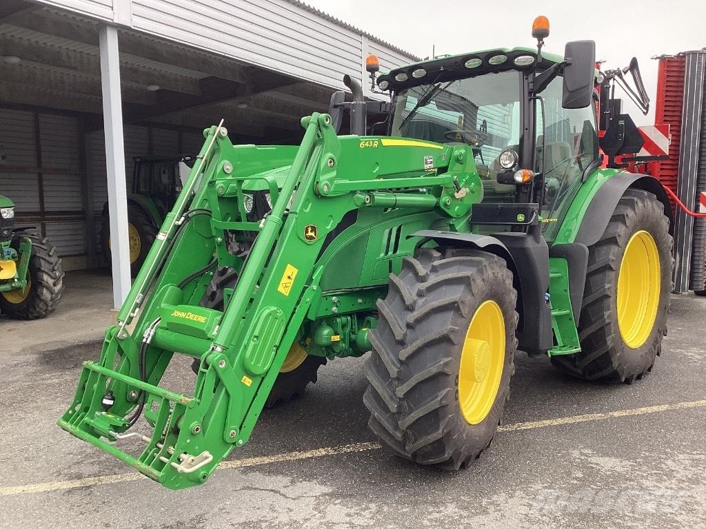 John Deere 6155R Tractoren