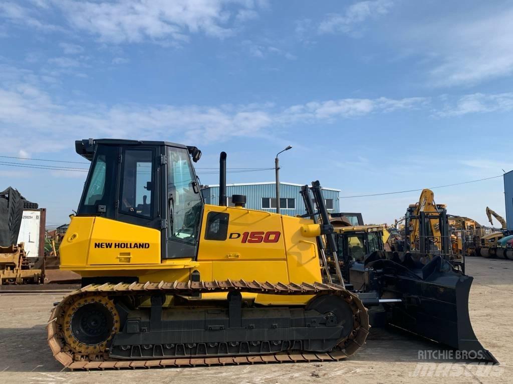 New Holland D 150 Rupsdozers