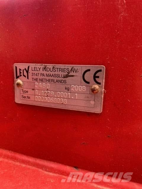 Lely 320 FC-900 MC Maaikneuzers