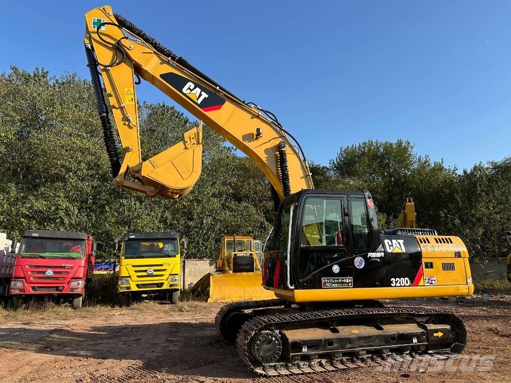 CAT 320 D Rupsgraafmachines
