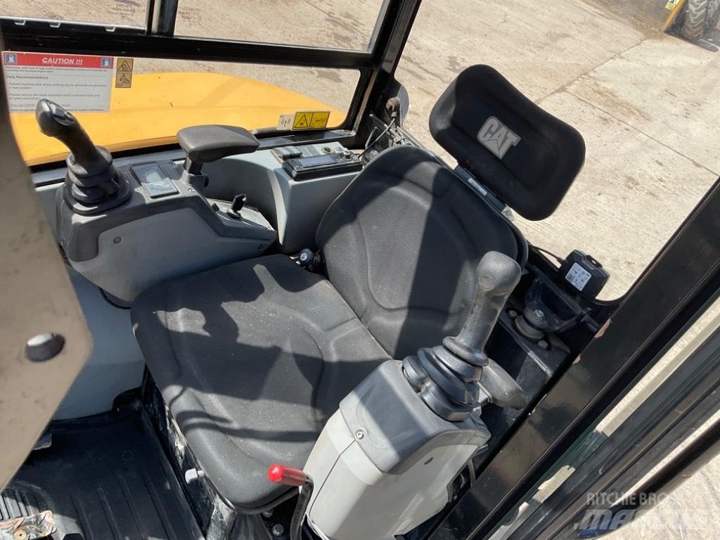 CAT 302.7 D CR Minigraafmachines < 7t