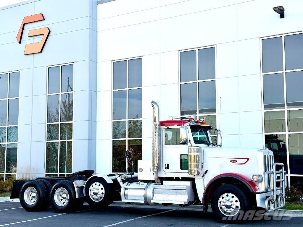 Peterbilt 389 Trekkers