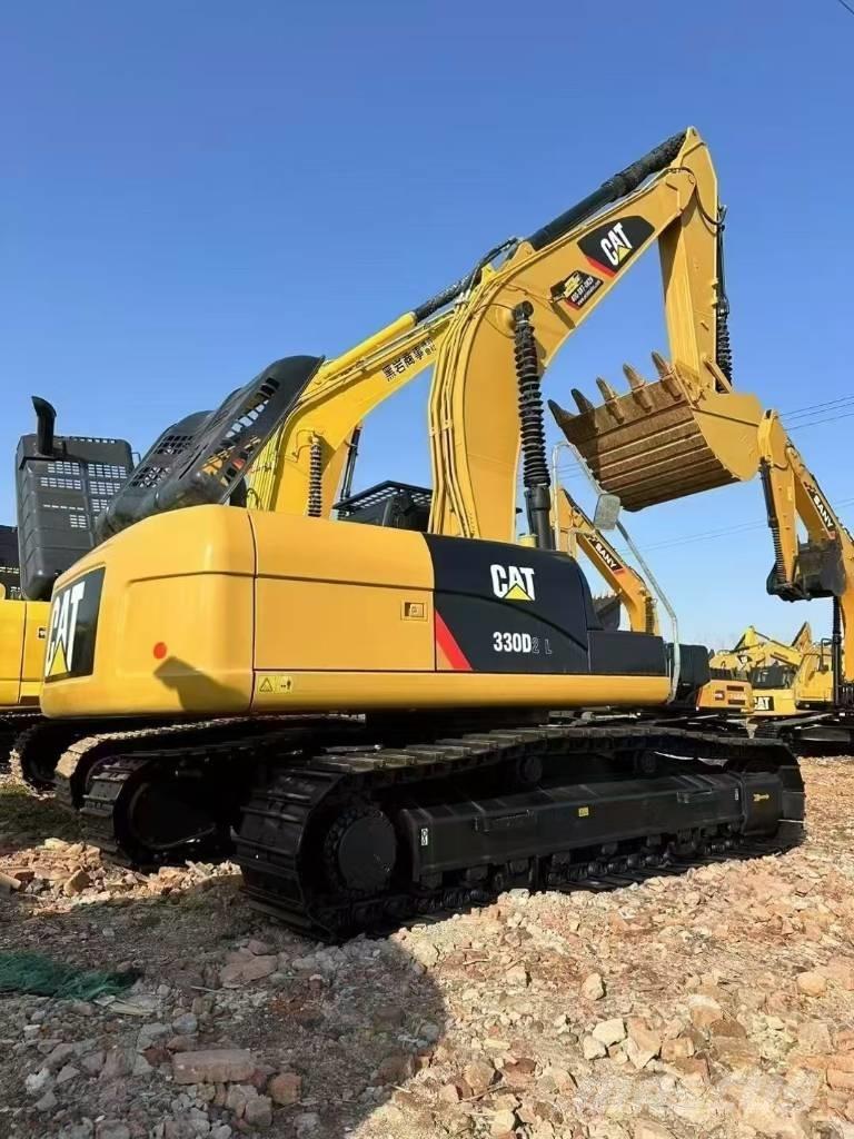 CAT 330 D2 L Rupsgraafmachines