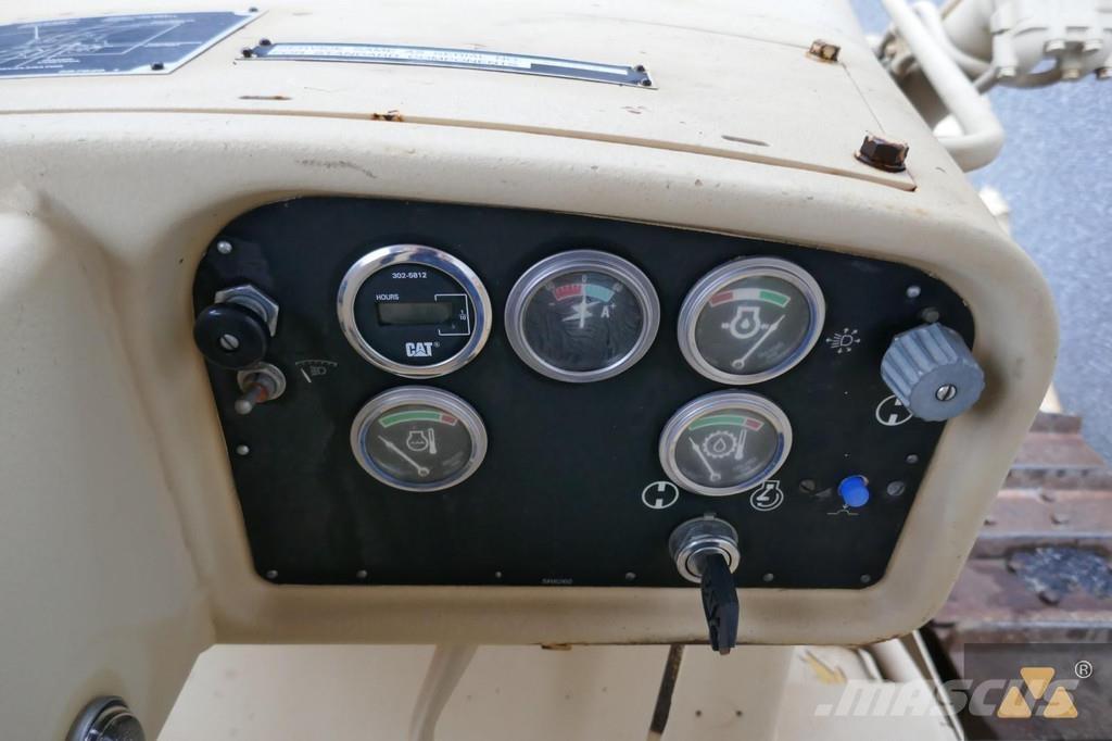 CAT D7G Ex-army Rupsdozers