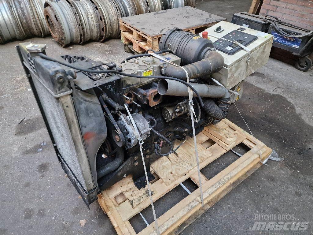 Perkins 404D-22 Transport - Anderen