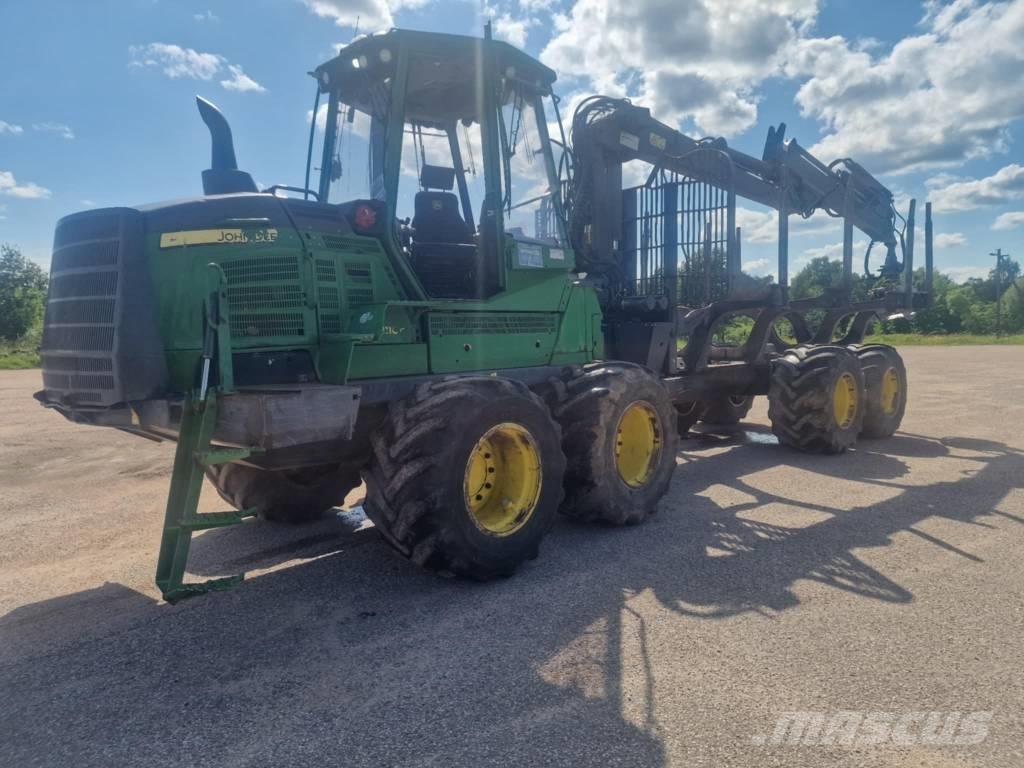 John Deere 1110G Uitrijwagens