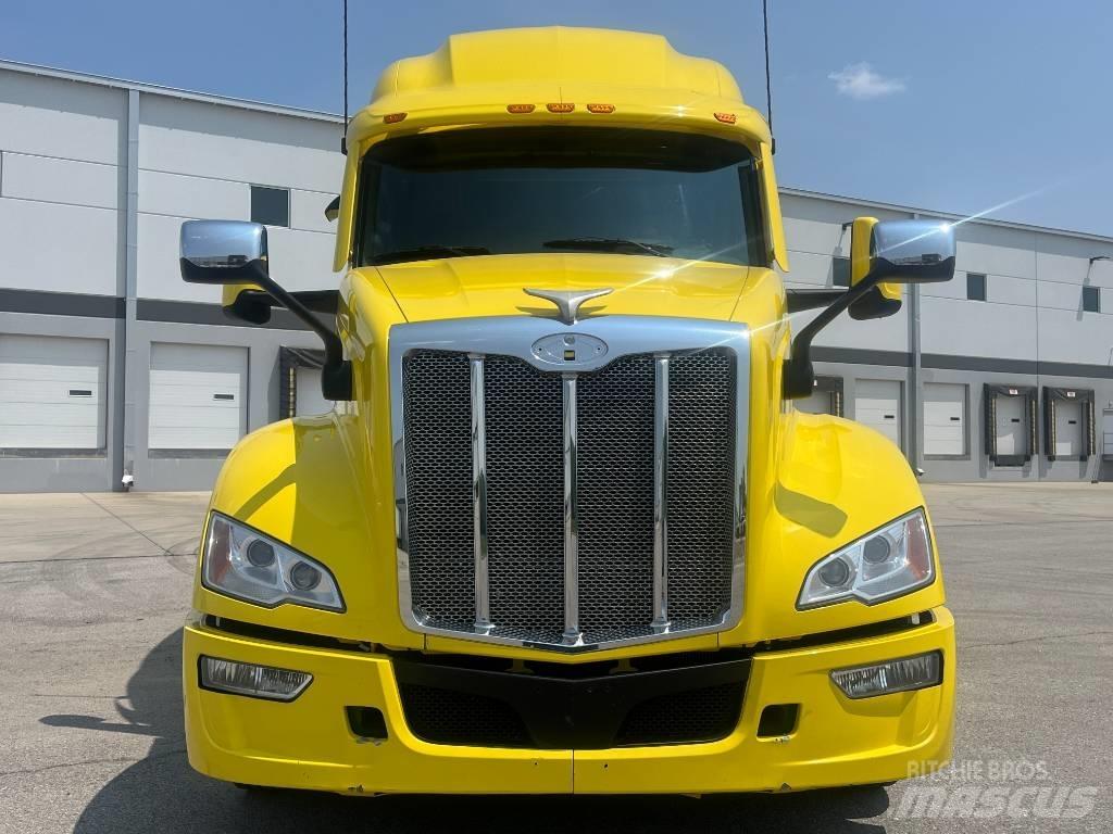 Peterbilt 579 Trekkers