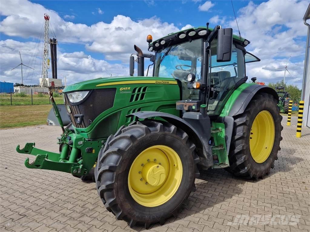 John Deere 6145R Tractoren