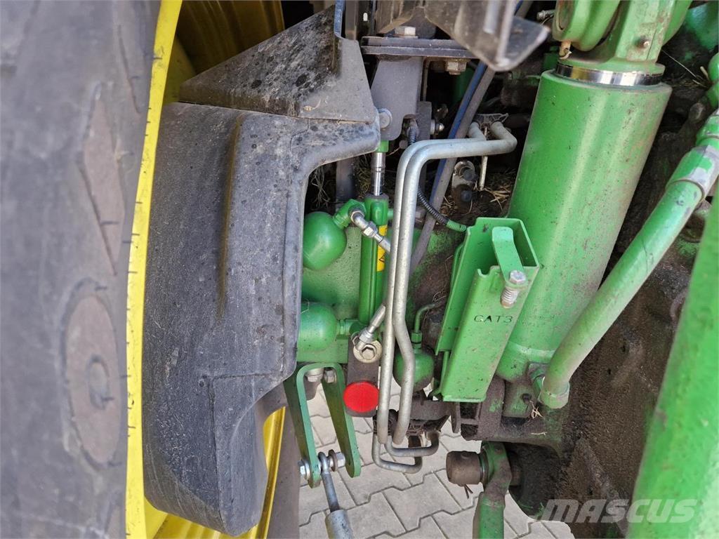 John Deere 6145R Tractoren