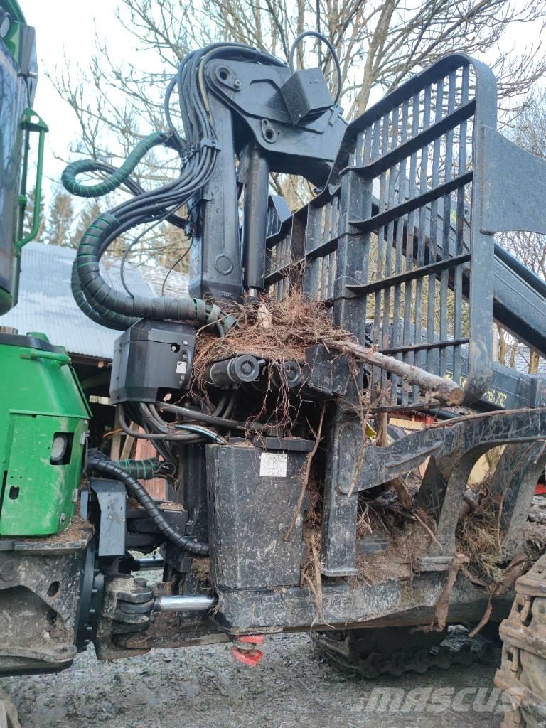 John Deere 1110 E Uitrijwagens