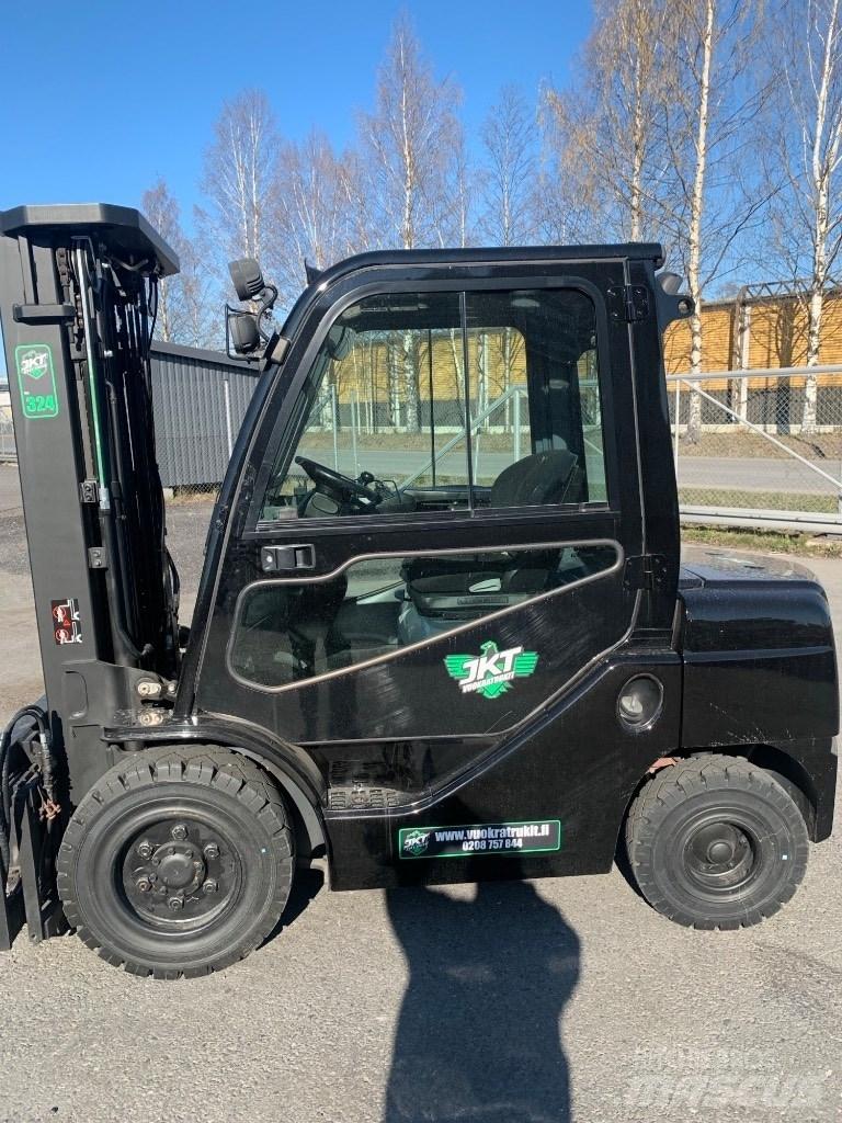 Toyota 02-8 FDF 30 Diesel heftrucks
