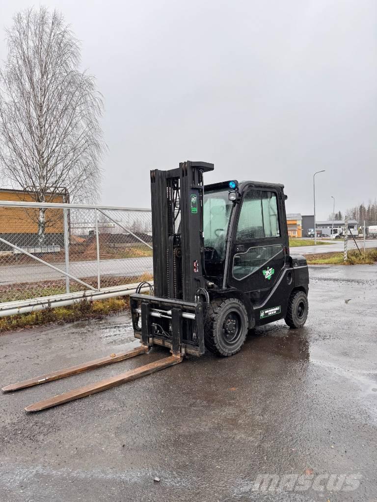 Toyota 02-8 FDF 30 Diesel heftrucks