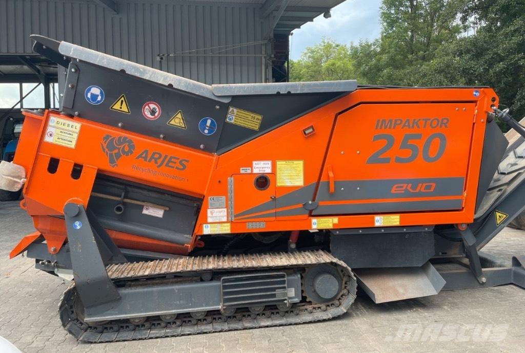 Arjes 250 Impaktor Shredders