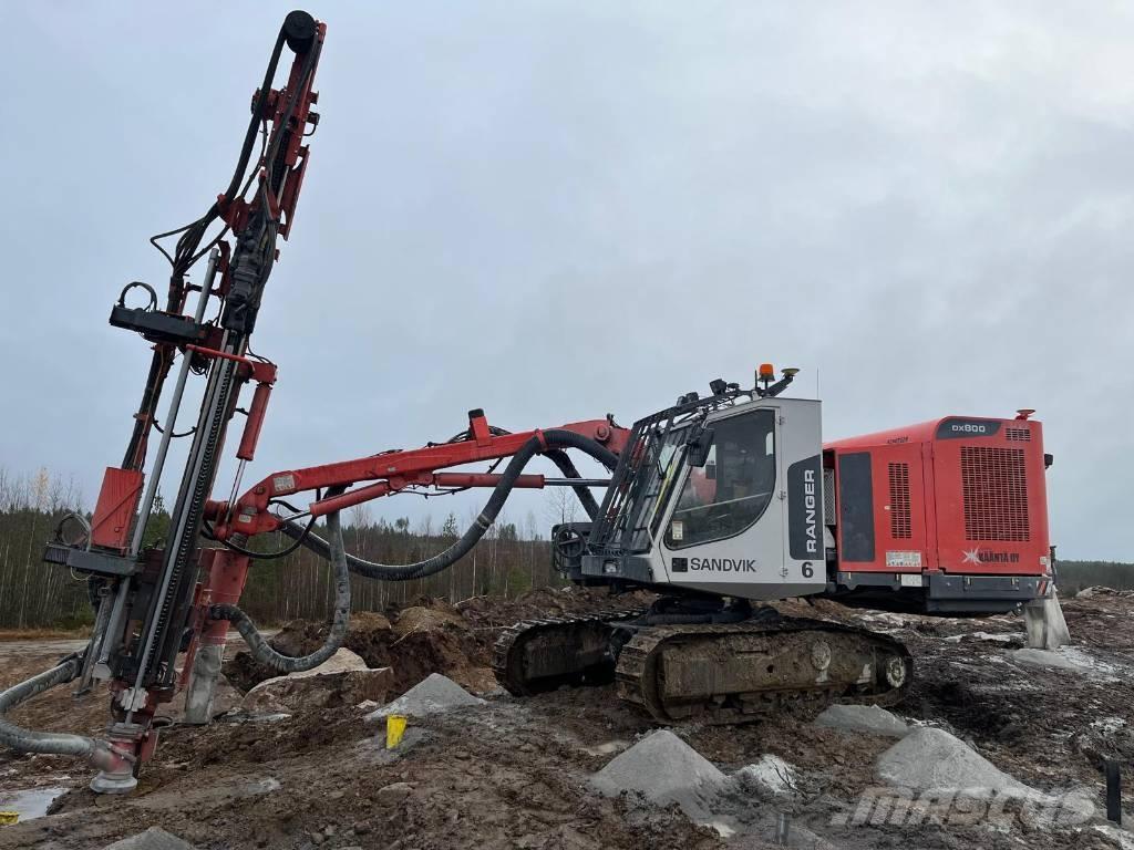 Sandvik DX800 Surface drill rigs