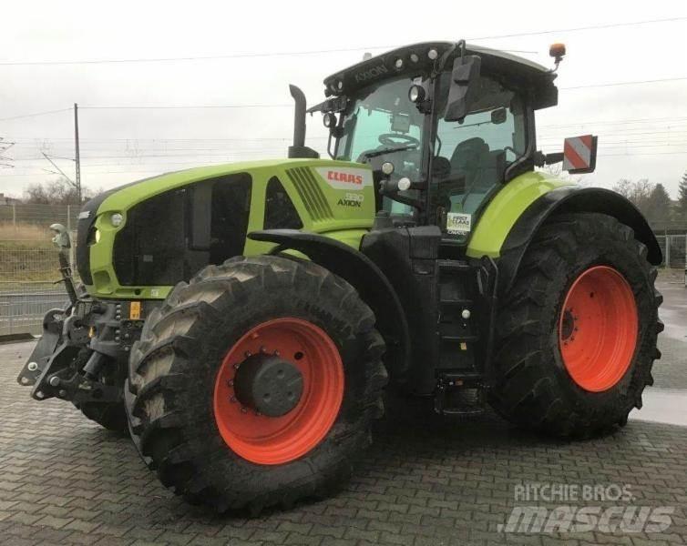 CLAAS AXION 930 Tractoren