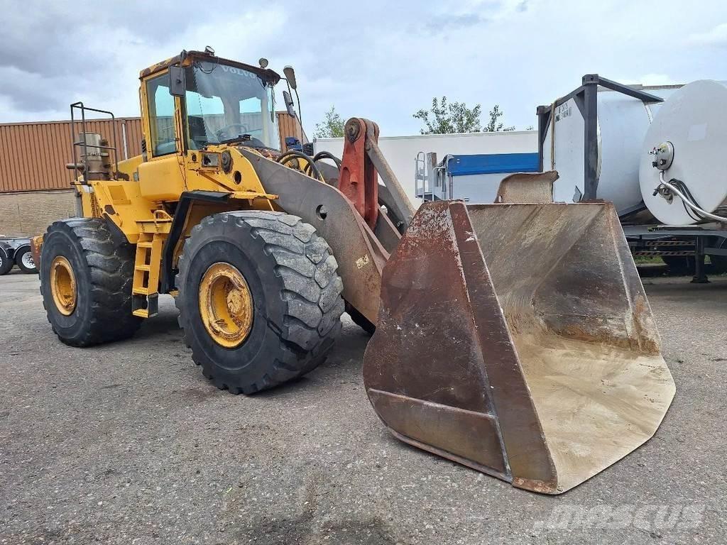 Volvo L220D Wielladers