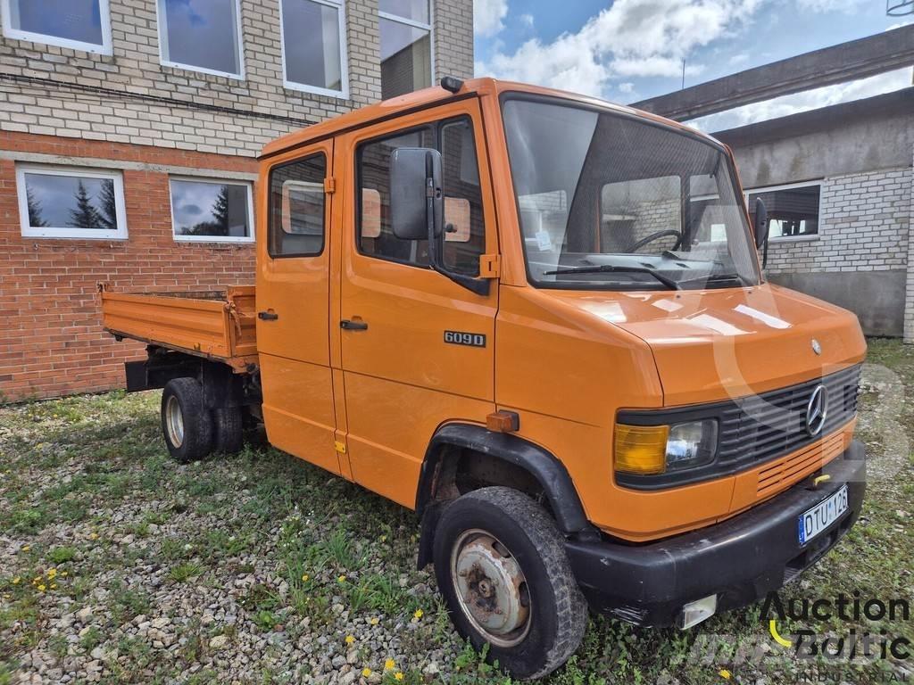Mercedes-Benz 609 Kipper