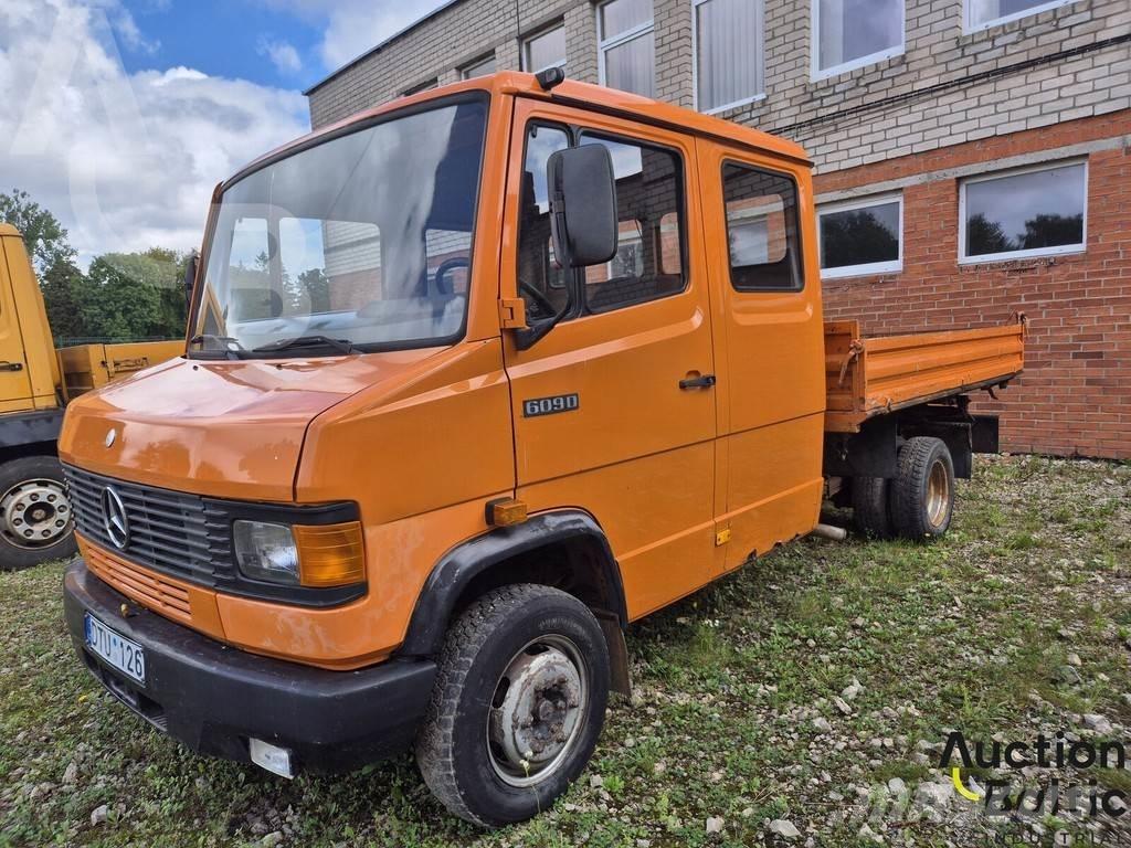 Mercedes-Benz 609 Kipper