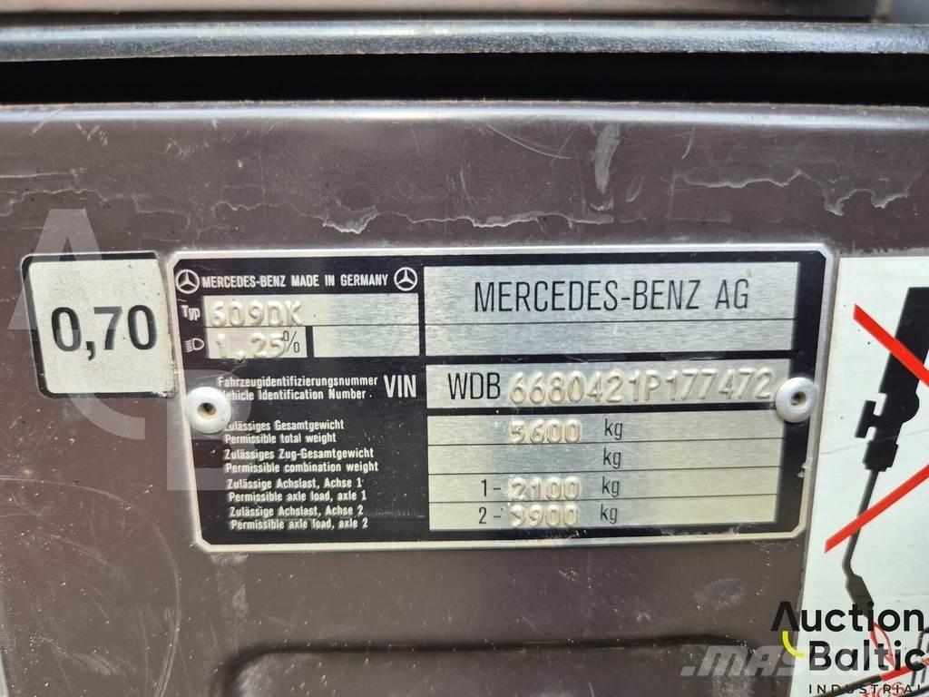 Mercedes-Benz 609 Kipper