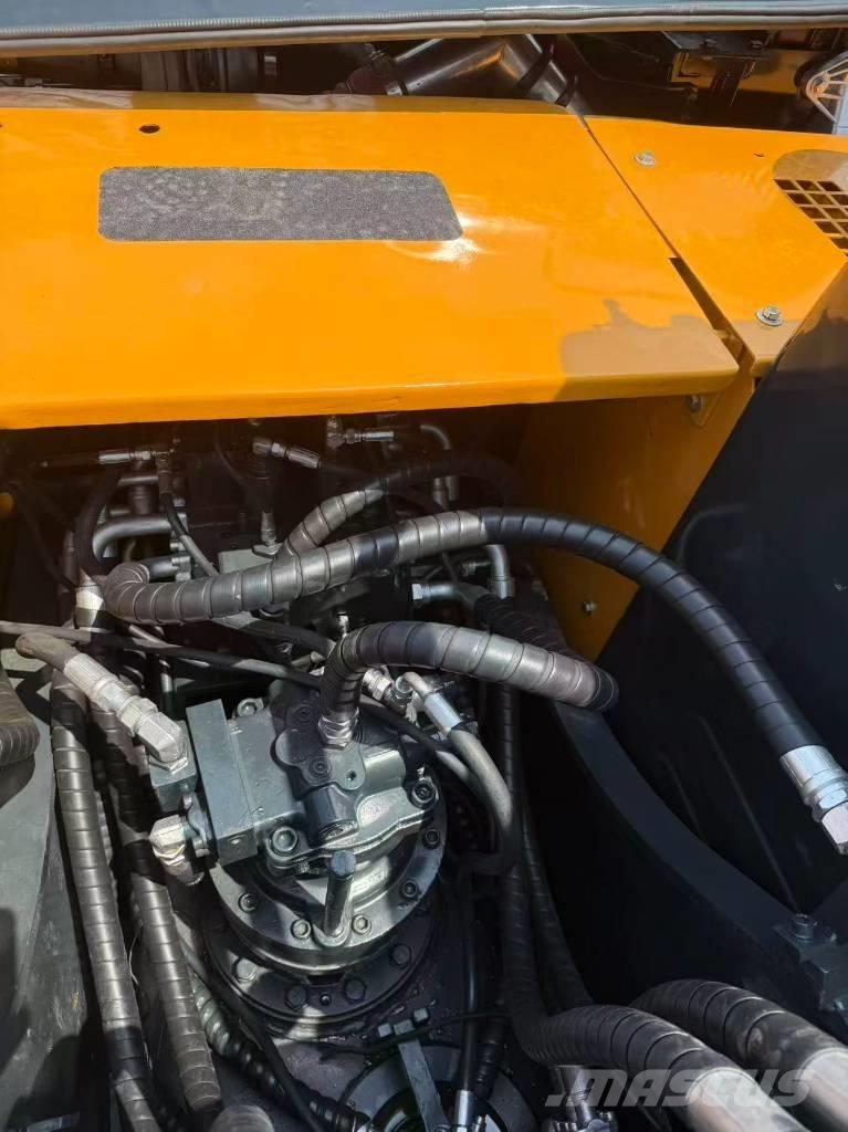 Hyundai 220HD Rupsgraafmachines
