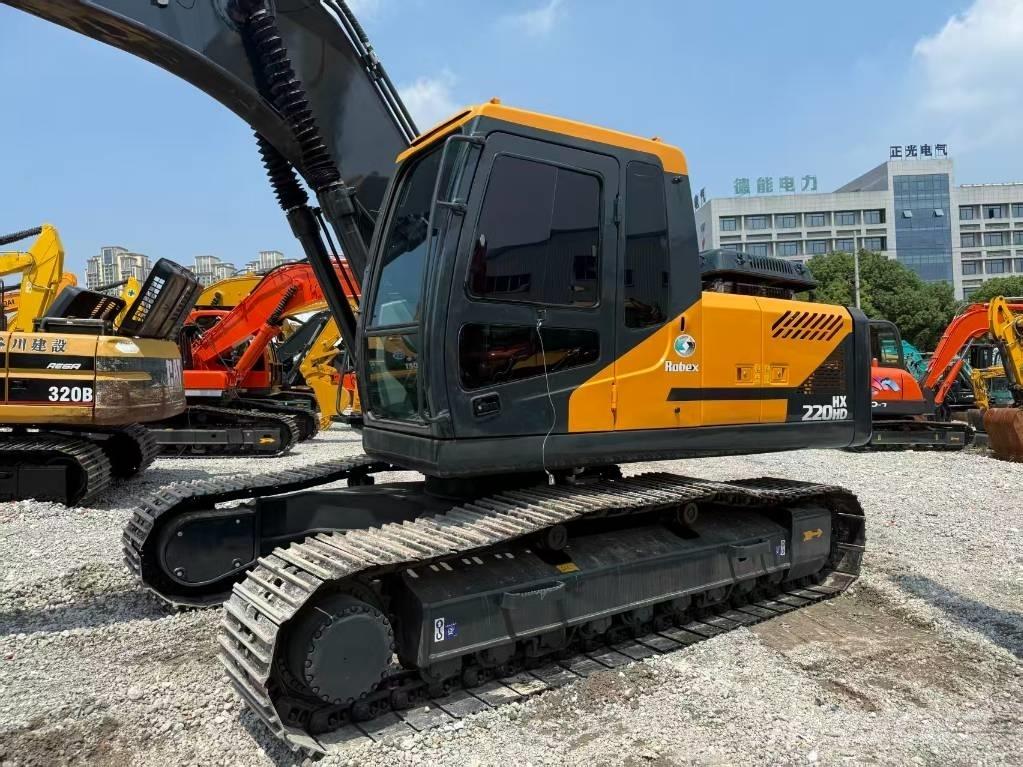 Hyundai 220HD Rupsgraafmachines