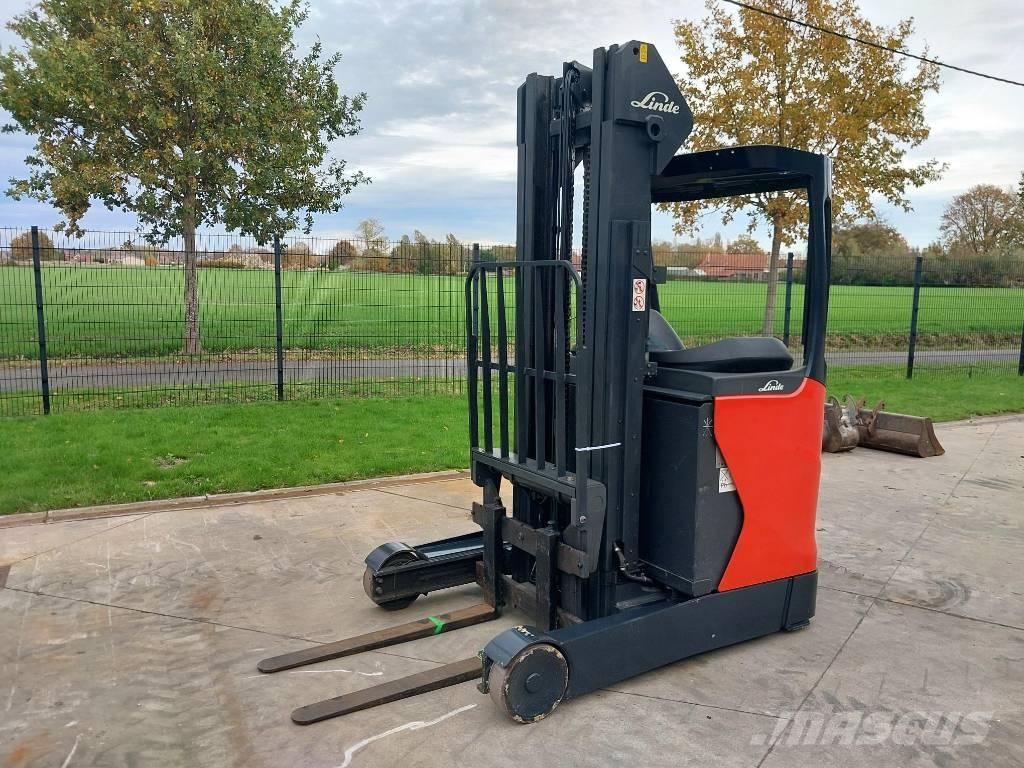 Linde R16-01 Reachtruck voor hoog niveau