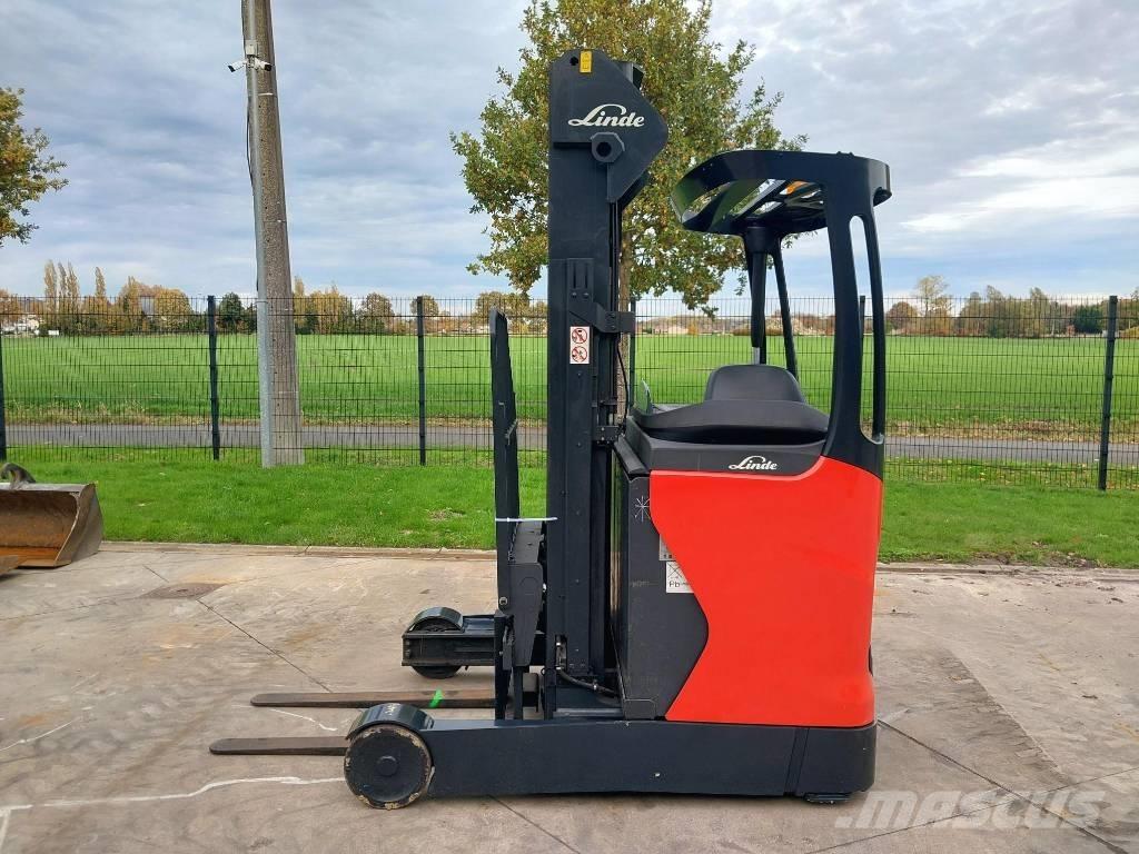 Linde R16-01 Reachtruck voor hoog niveau