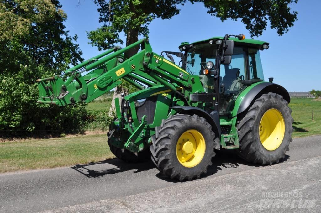 John Deere 5125R Tractoren