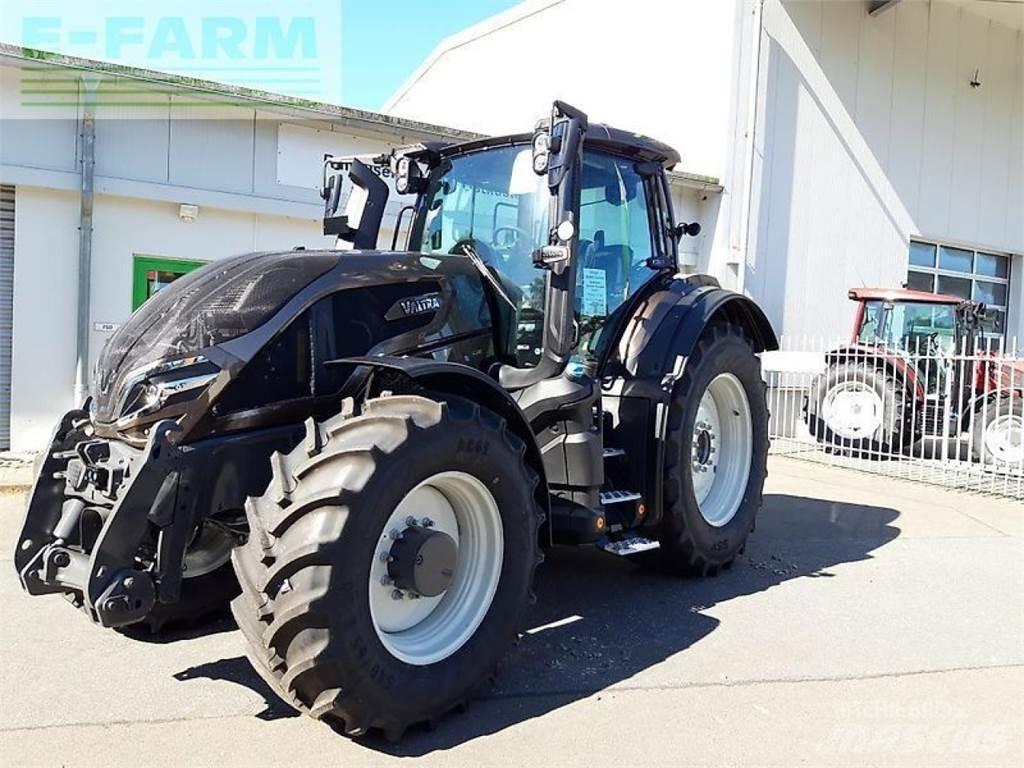 Valtra q265 Tractoren