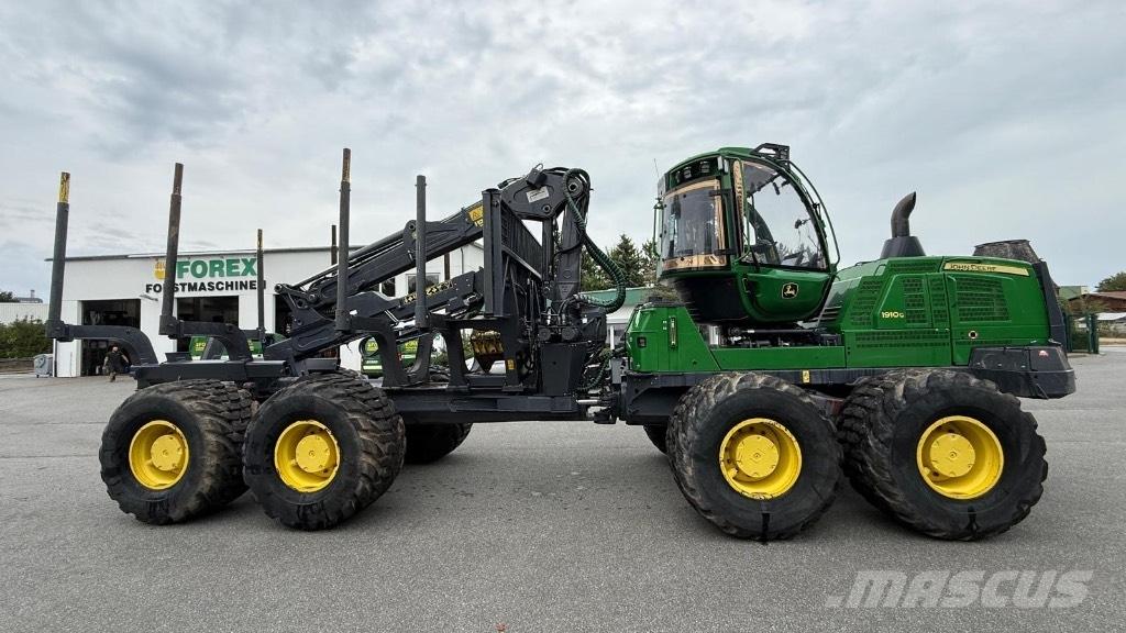 John Deere 1910G Uitrijwagens