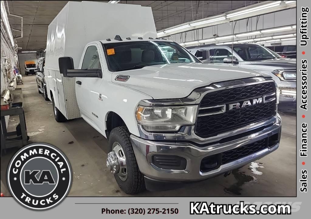 RAM 3500 TRADESMAN Bestelwagens met open laadbak