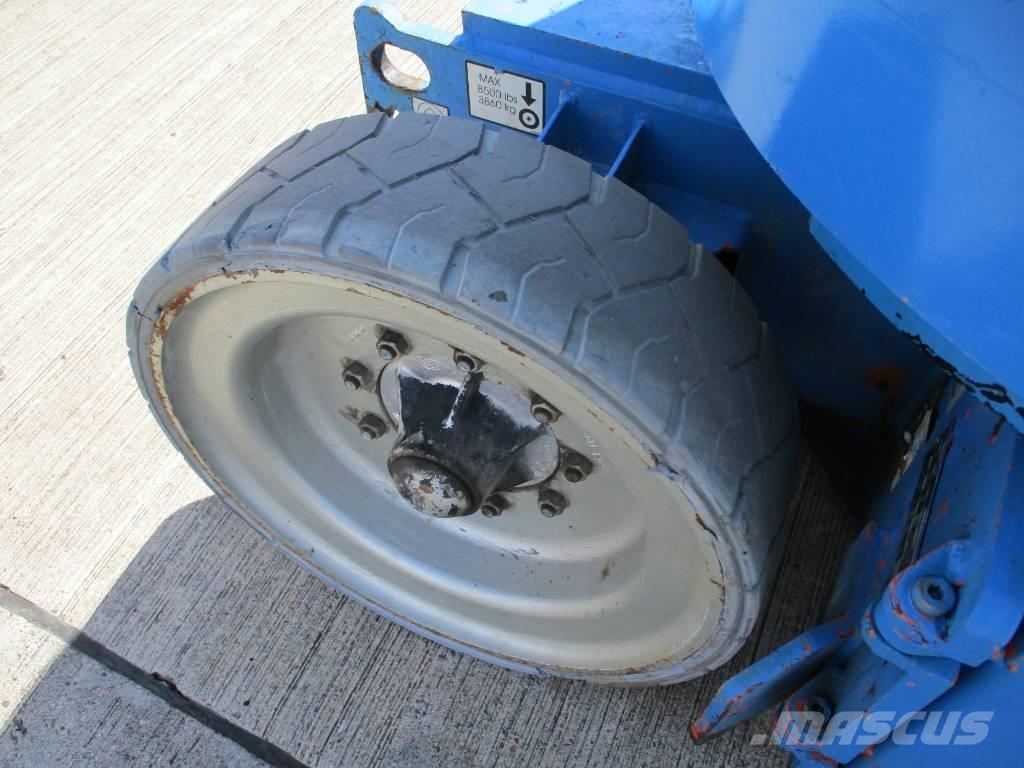 JLG E300AJP (180) Zelfrijdende knikarm hoogwerker