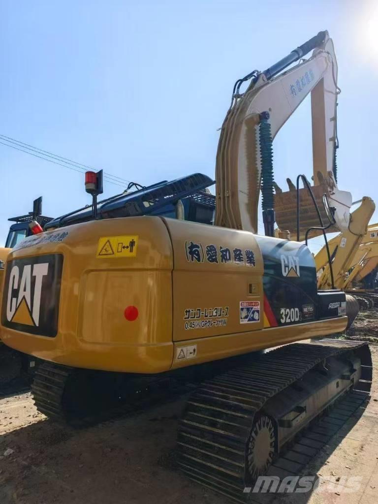 CAT 320 D Rupsgraafmachines