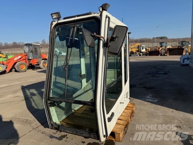 Liebherr SERIA B CAB Cabine en interieur