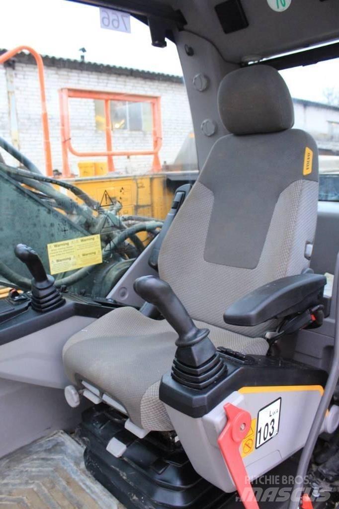 Volvo EC 220 E Rupsgraafmachines