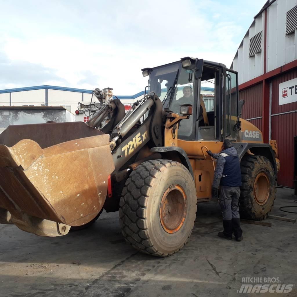 CASE 721 E XT Wielladers